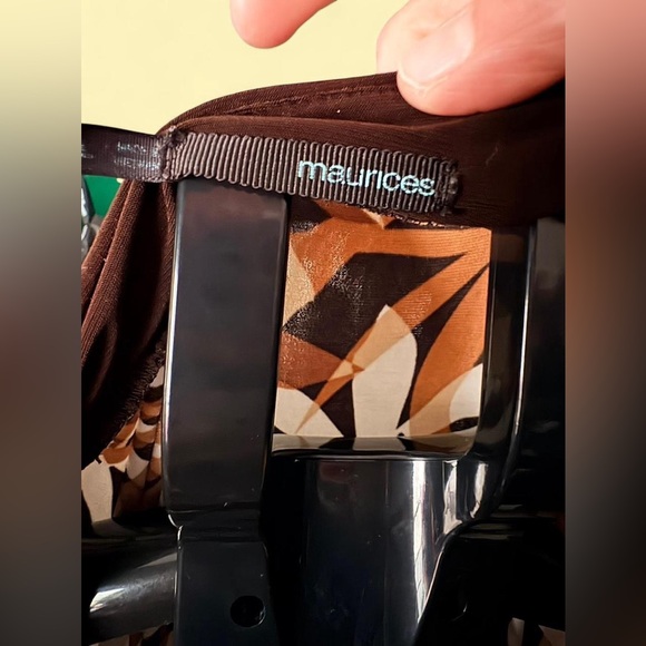 Maurices Tropical Floral Boho Peasant Top - Brown & Tan 🥥🌿 - Picture 4 of 4